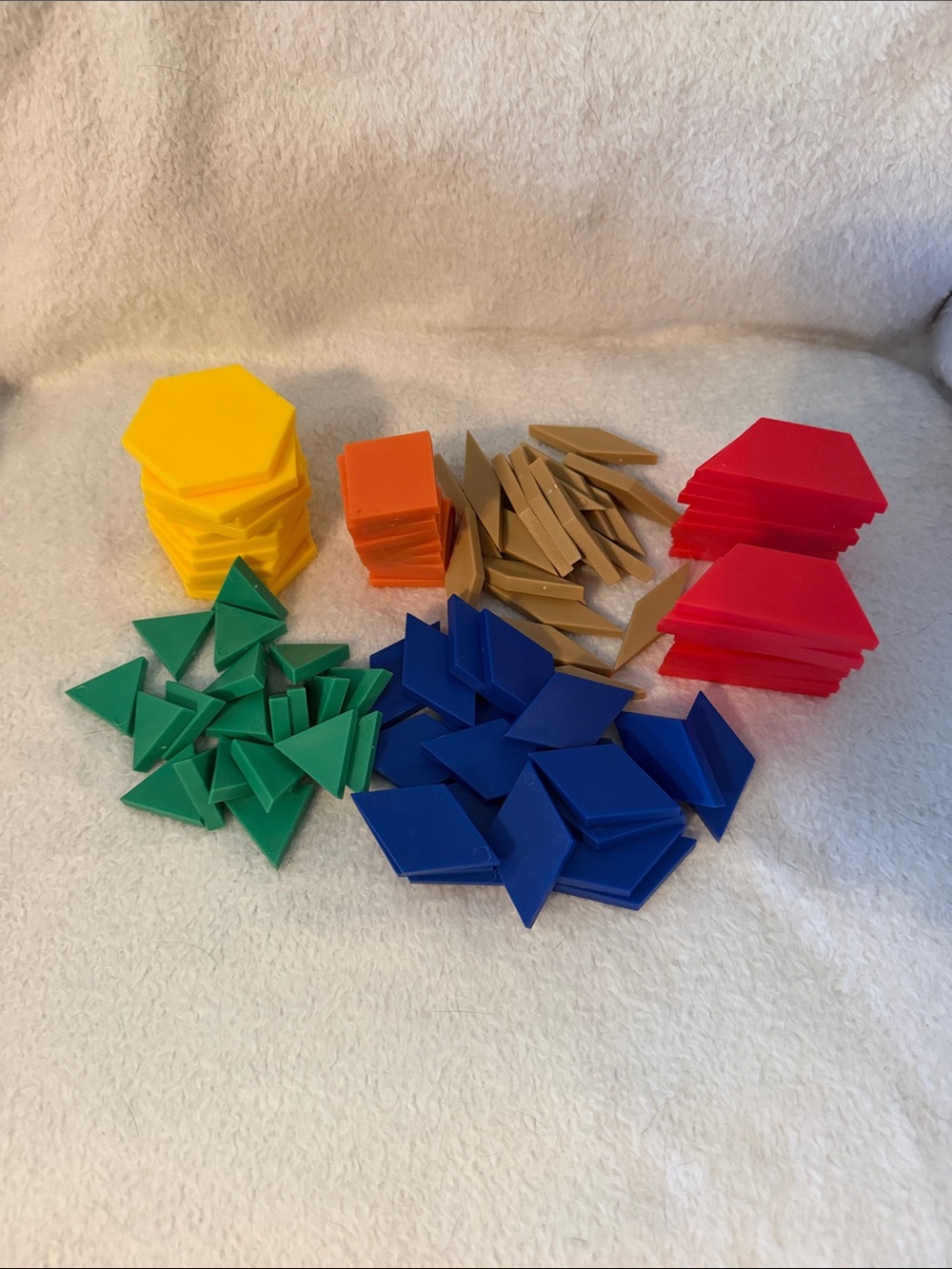 Plastic Pattern Blocks, 100 count - Picture 2 of 5